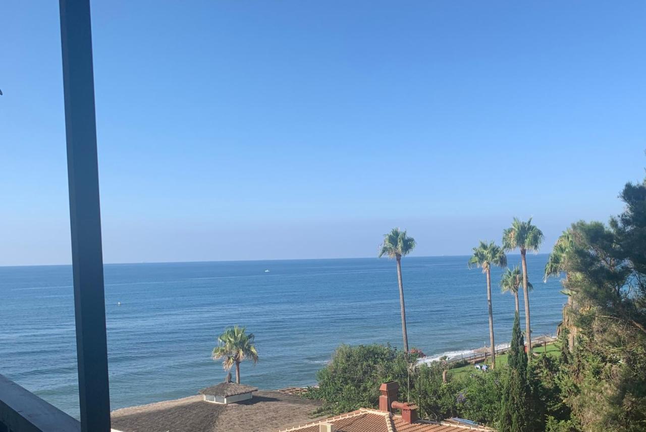 Lovely Beachfront Apartment In Calahonda Sitio de Calahonda Exterior photo